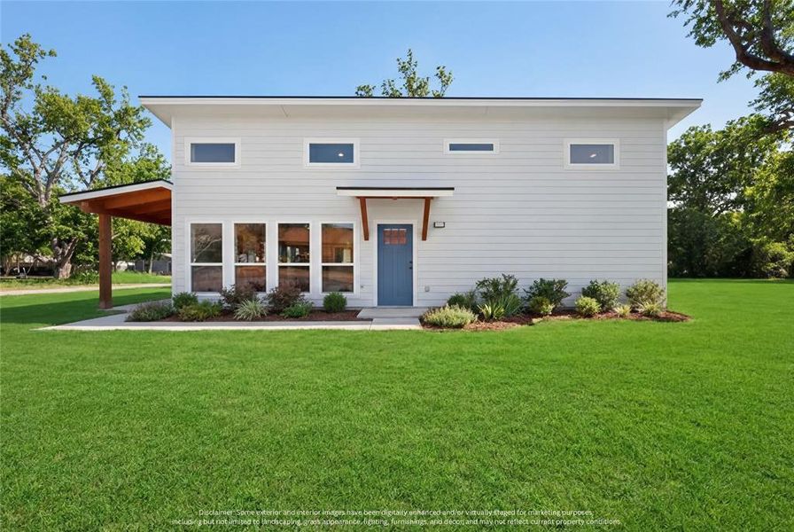 Exterior details and patio area of a home in , Paris (Image 18).