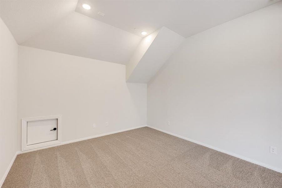 Spacious, unfurnished interior of a new home in Waterscape Classic 60s, Royse City (Image 37). Spacious, unfurnished interior of a new home in Waterscape Classic 60s, Royse City (Image 37).