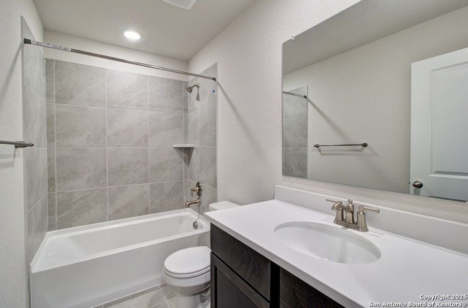 Furnished interior view inside a new home in Cloud Country, New Braunfels (Image 6).