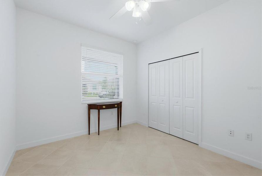Spacious, unfurnished interior of a new home in , Englewood (Image 27).