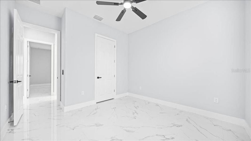 Spacious, unfurnished interior of a new home in , Lehigh Acres (Image 20).
