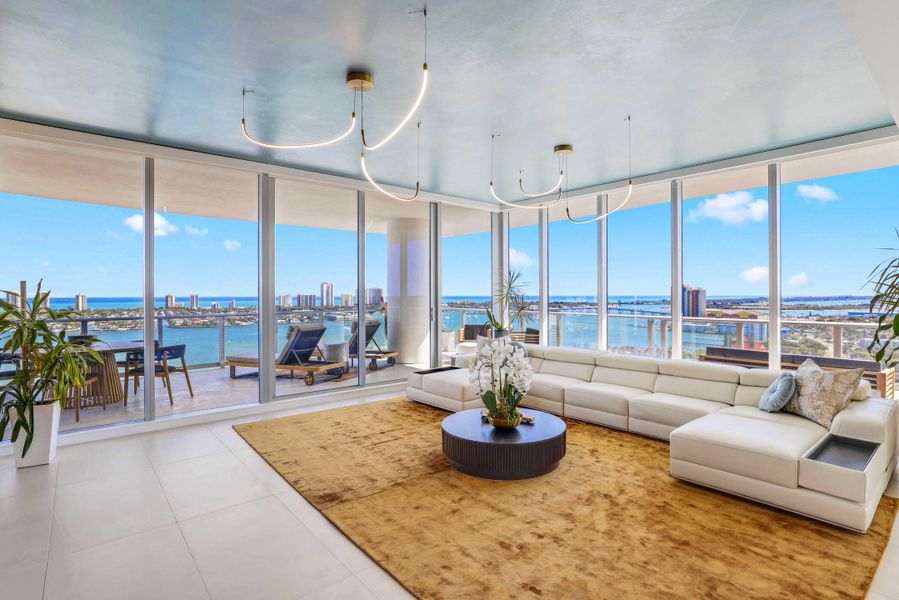 Nautilus 220 21E - 34