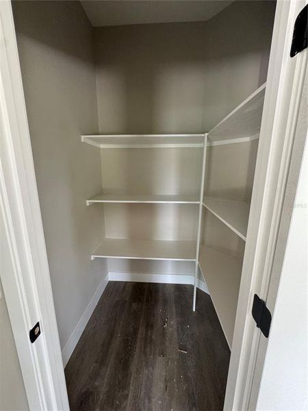 Spacious, unfurnished interior of a new home in , Leesburg (Image 17).