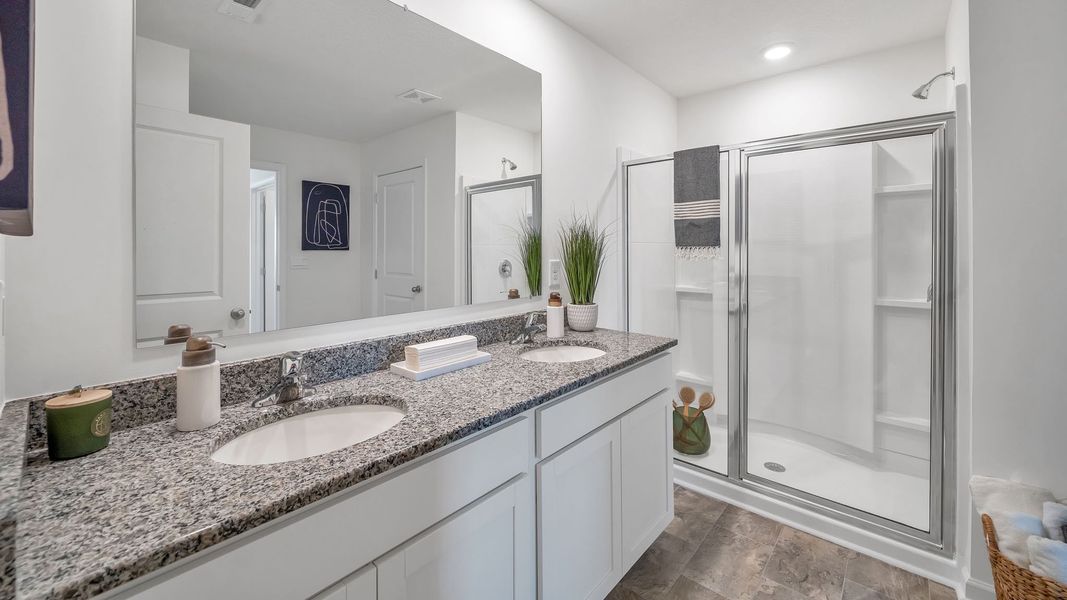 Representative furnished interior of a home built from the Glendale by D.R. Horton in Polo Fields, Kingsport (Image 20).