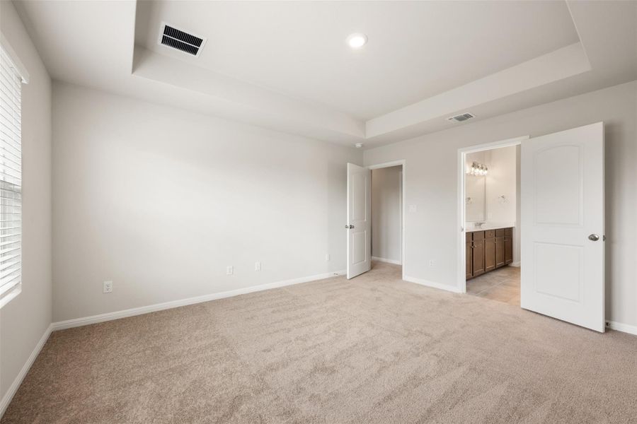 Spacious, unfurnished interior of a new home in The Cottages at La Cima, San Marcos (Image 19).