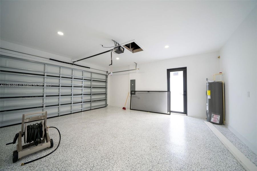 Image 29 of a home in .