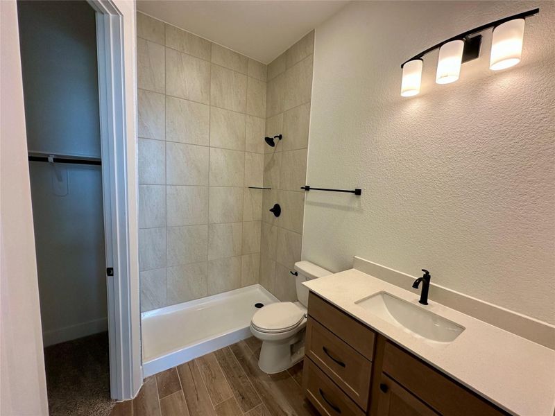 Furnished interior view inside a new home in Briarley, Montgomery (Image 9).