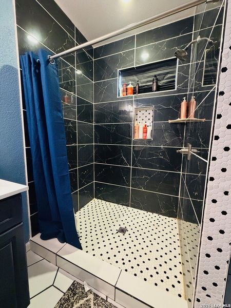 Furnished interior view inside a new home in , Schertz (Image 5).