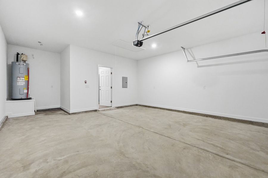 Spacious, unfurnished interior of a new home in McCarthy Estates, Defuniak Springs (Image 19). Spacious, unfurnished interior of a new home in McCarthy Estates, Defuniak Springs (Image 19).