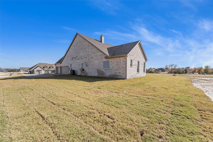 Exterior details and patio area of a home in Creekview Addition, Van Alstyne (Image 28).