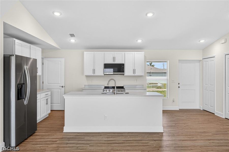 Furnished interior view inside a new home in Cape Coral, Cape Coral (Image 9).