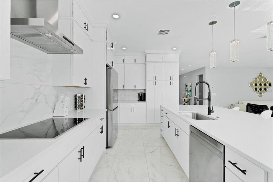 Furnished interior view inside a new home in , Orlando (Image 30).