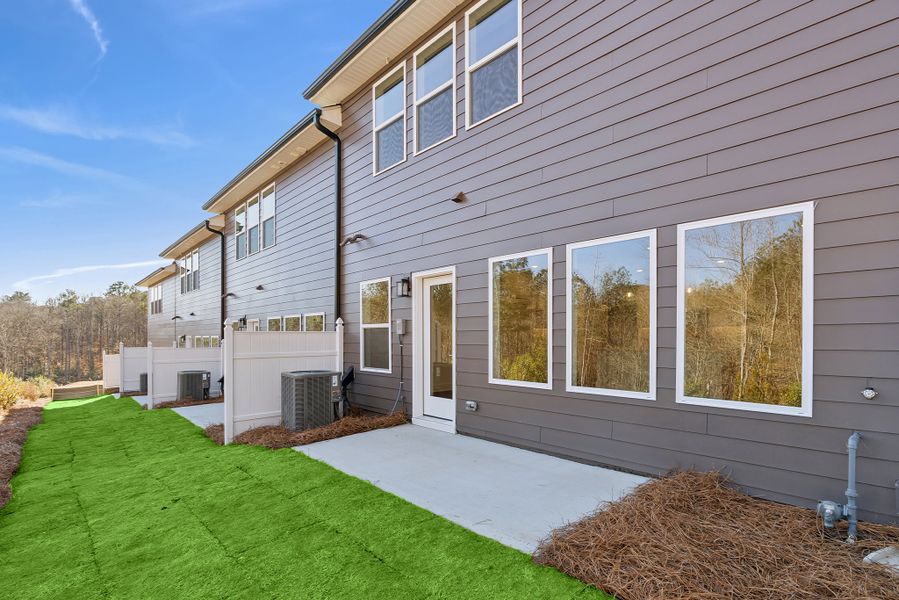 Exterior details and patio area of a home in Grandview Terrace, Canton (Image 4).