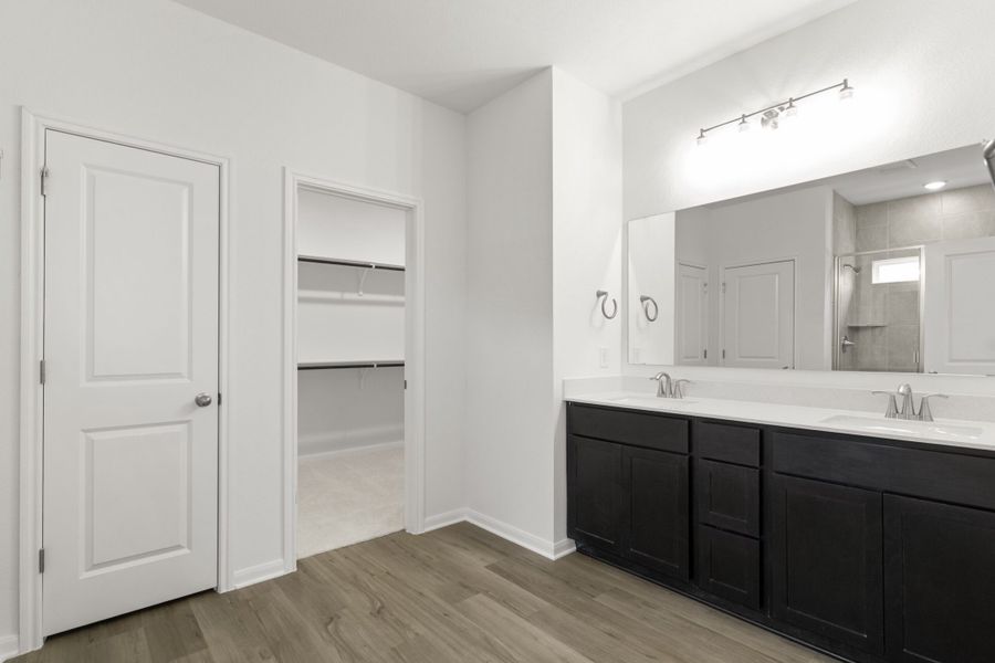 Furnished interior view inside a new home in Village at Three Oaks, Seguin (Image 9).