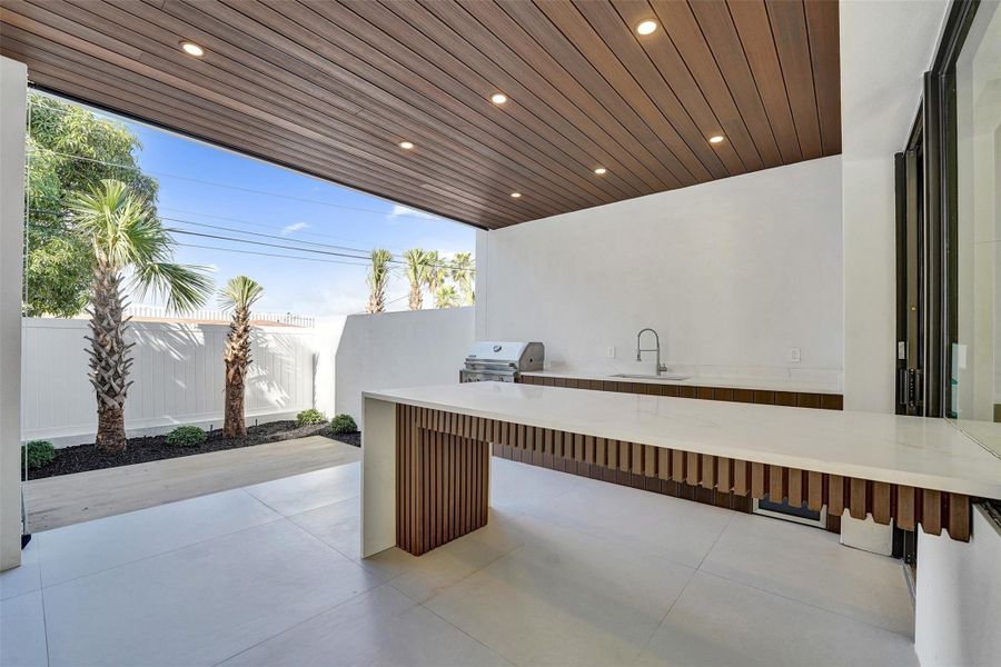 Exterior details and patio area of a home in , Fort Lauderdale (Image 30). Exterior details and patio area of a home in , Fort Lauderdale (Image 30).