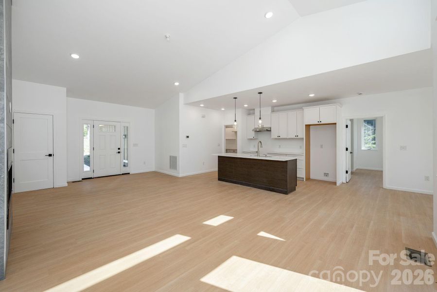 Spacious, unfurnished interior of a new home in , Flat Rock (Image 21).