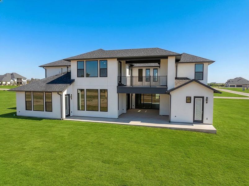 Lynmar II D Exterior rear Lynmar II D Exterior rear