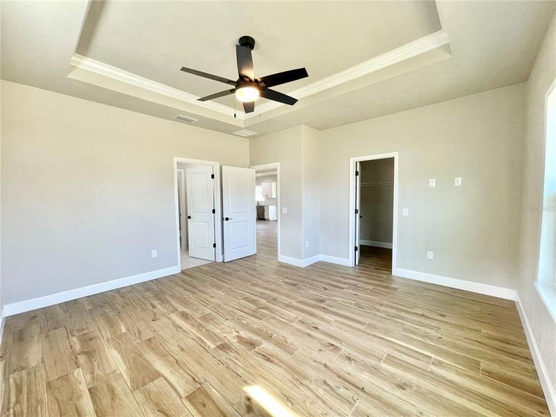 Spacious, unfurnished interior of a new home in , Gainesville (Image 20).