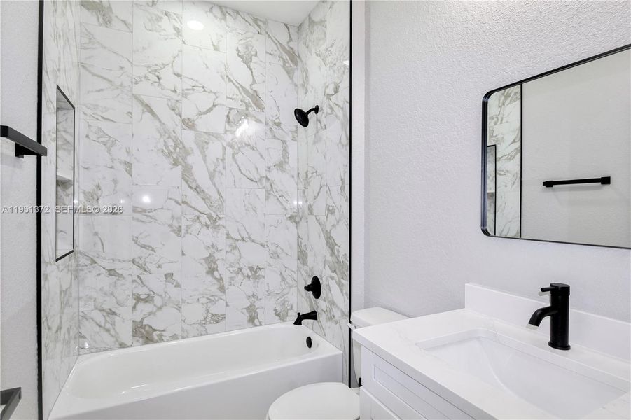 Furnished interior view inside a new home in , Sebring (Image 9).