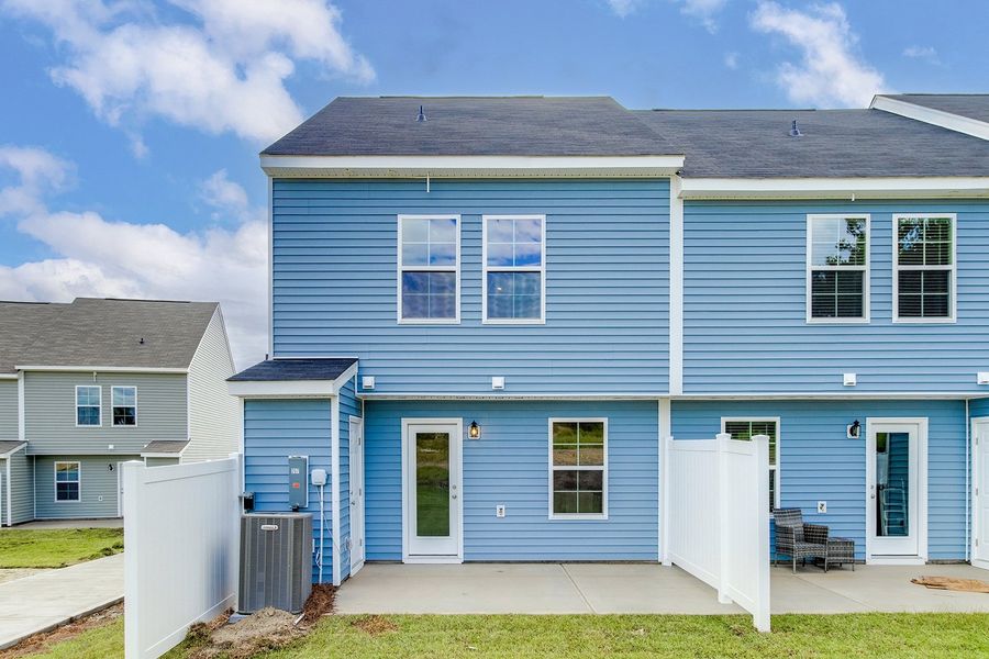 Exterior details and patio area of a home in Haynes Park, Columbia (Image 16).