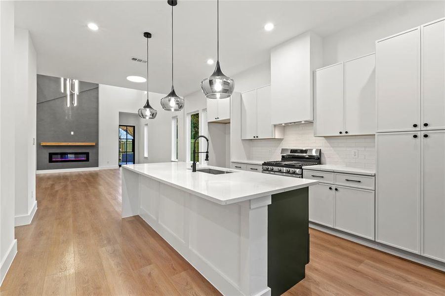 Furnished interior view inside a new home in , Dallas (Image 12).