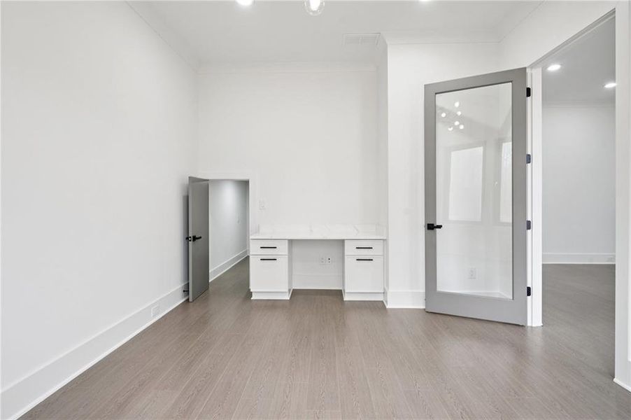 Spacious, unfurnished interior of a new home in , Auburn (Image 20).