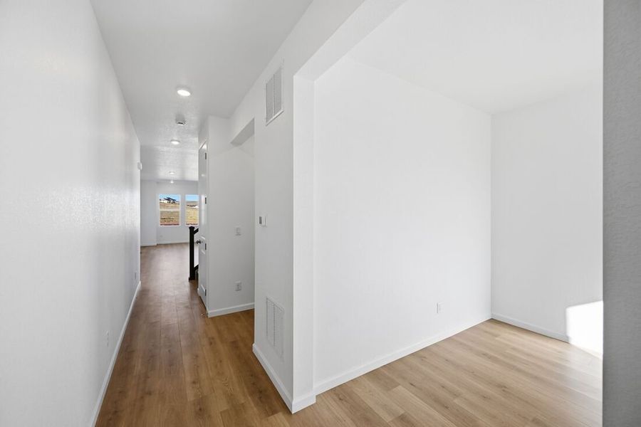 Spacious, unfurnished interior of a new home in Trailstone, Arvada (Image 23).
