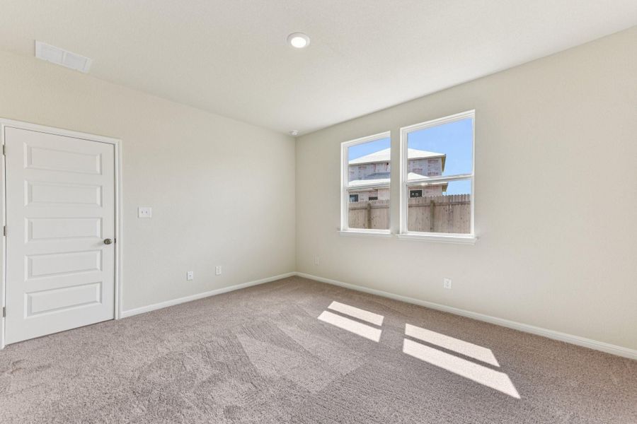 Spacious, unfurnished interior of a new home in Pinnacle at Cottonwood Creek, San Marcos (Image 8). Spacious, unfurnished interior of a new home in Pinnacle at Cottonwood Creek, San Marcos (Image 8).