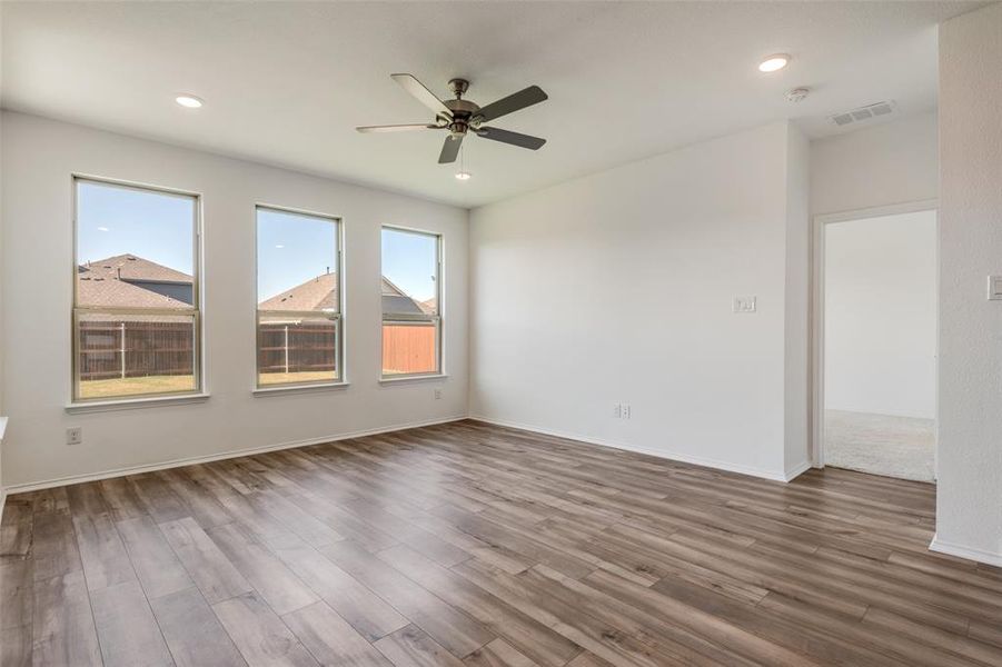 Spacious, unfurnished interior of a new home in Heartland, Heartland (Image 17). Spacious, unfurnished interior of a new home in Heartland, Heartland (Image 17).