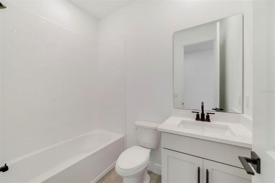 Furnished interior view inside a new home in Vintner Reserve, Clermont (Image 11). Furnished interior view inside a new home in Vintner Reserve, Clermont (Image 11).