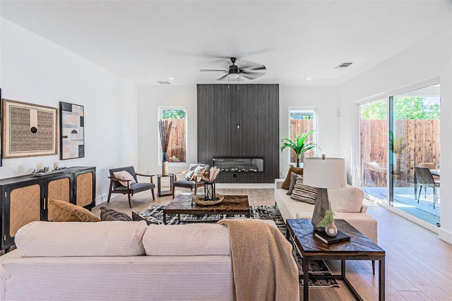 Furnished interior view inside a new home in , Dallas (Image 12).