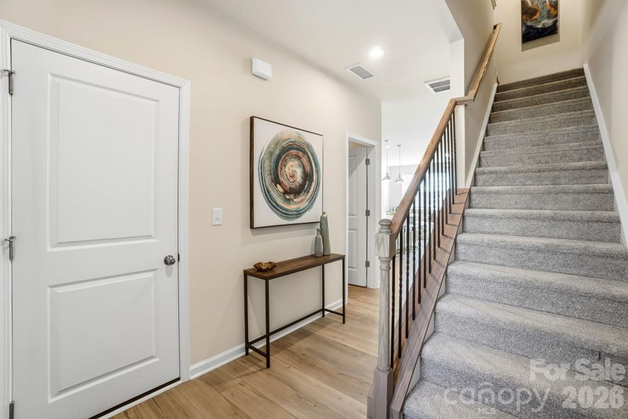 For representation purposes of floorplan only, actual homesite is under construction and design and structural options may vary For representation purposes of floorplan only, actual homesite is under construction and design and structural options may vary