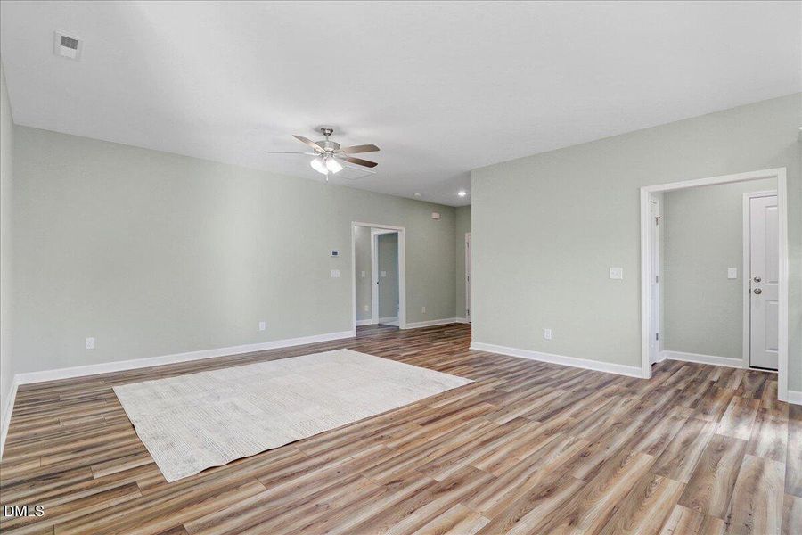 13-104 E Sillinger Dr-13