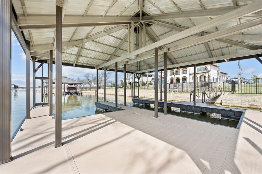 Community amenities in The Resort on Eagle Mt. Lake, Fort Worth (Image 36).