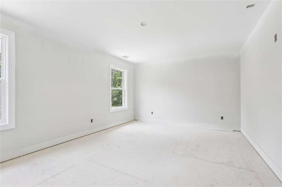 Spacious, unfurnished interior of a new home in Whitestone, Douglasville (Image 38).