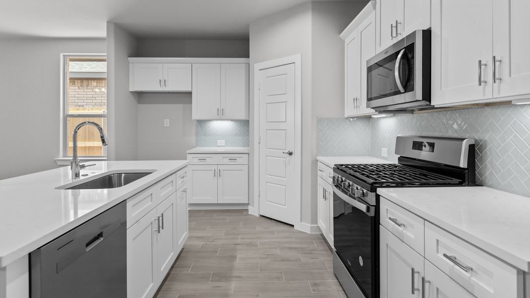 Representative furnished interior of a home built from the LAS CRUCES by D.R. Horton in Northwest Passage, Midland (Image 5). Representative furnished interior of a home built from the LAS CRUCES by D.R. Horton in Northwest Passage, Midland (Image 5).