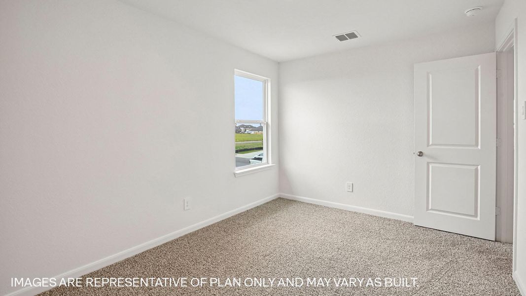 Representative unfurnished interior of a home built from the The Pierce by D.R. Horton in Briarwood, Elgin (Image 32).