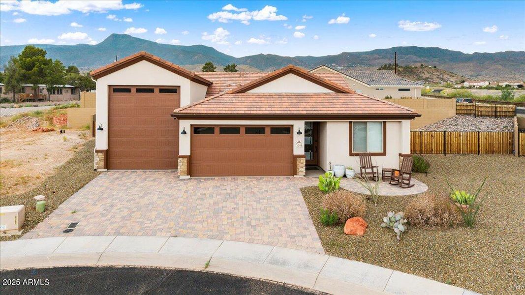 01-Welcome Home 01-Welcome Home