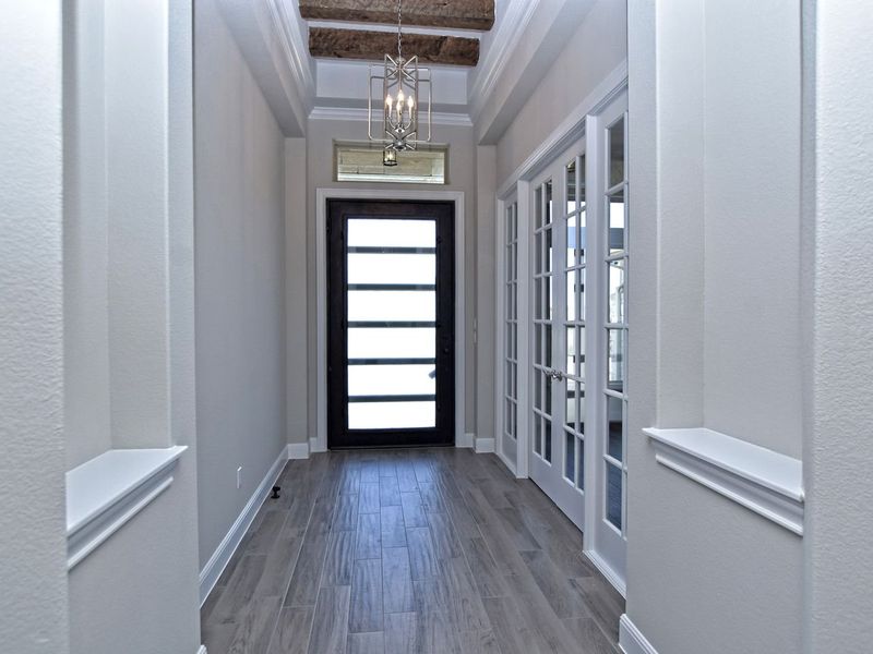 Representative unfurnished interior of a home built from the San Simeon I by Giddens Homes in Clearwater Ranch, Liberty Hill (Image 430).