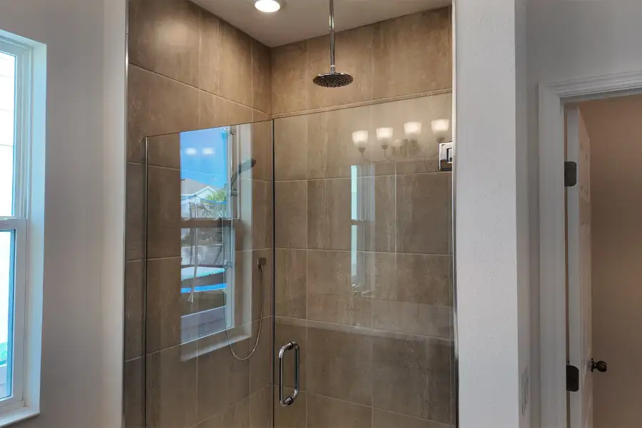 Luxurious Primary Bathroom in Central Florida Home