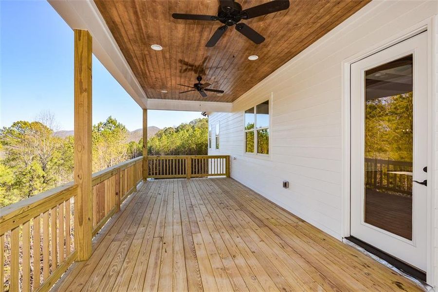 Exterior details and patio area of a home in , Jasper (Image 19).
