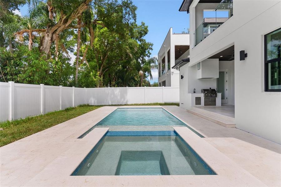 Exterior details and patio area of a home in , Tampa (Image 33).