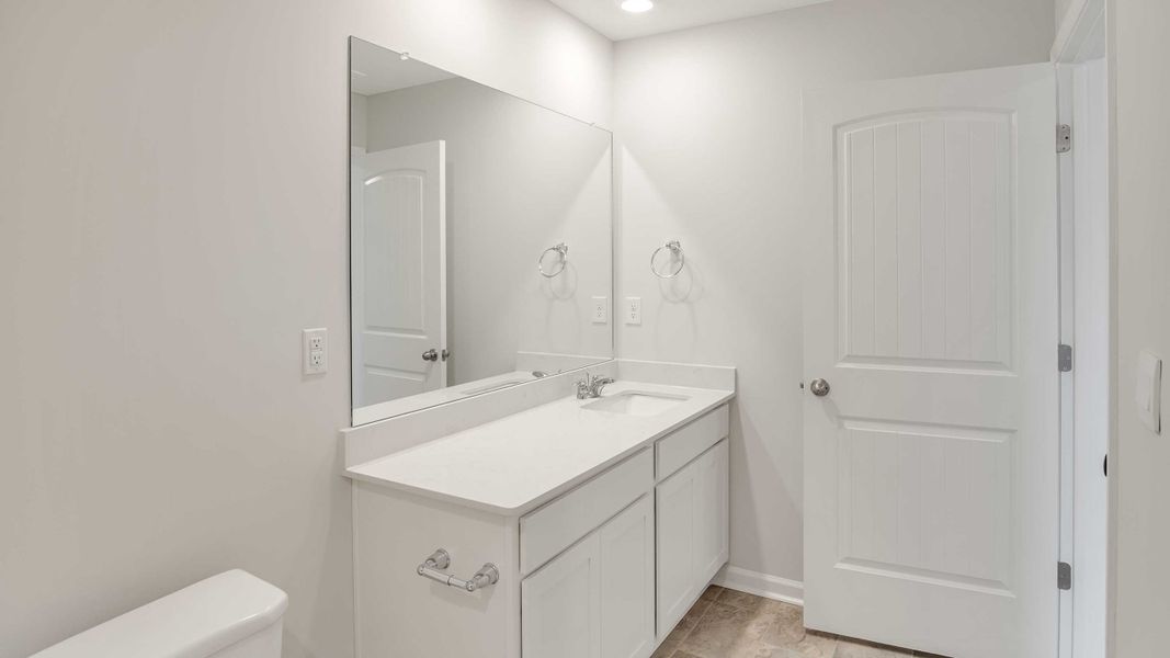 Representative furnished interior of a home built from the BELFORT by D.R. Horton in Hartmann Crossing, Lebanon (Image 20).