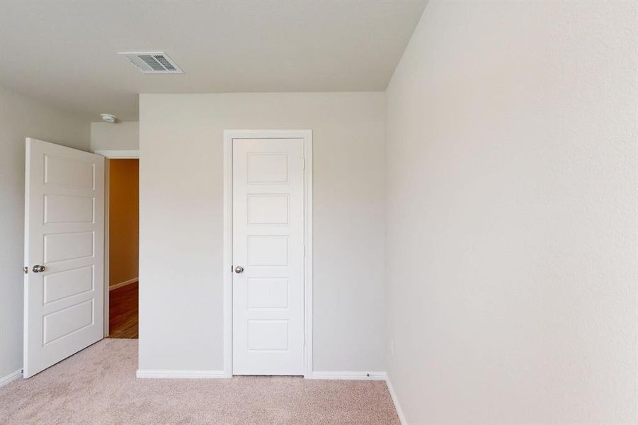 Spacious, unfurnished interior of a new home in Forest Park, Princeton (Image 28). Spacious, unfurnished interior of a new home in Forest Park, Princeton (Image 28).