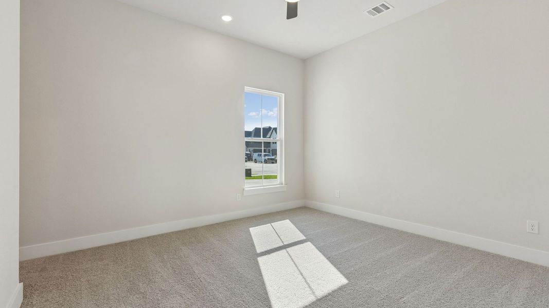 Spacious, unfurnished interior of a new home in Prosper Ridge, Prosper (Image 20).