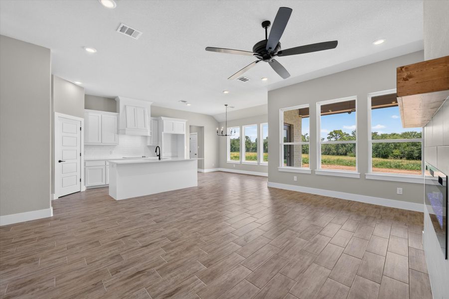 Spacious, unfurnished interior of a new home in Taylor Ranch, Springtown (Image 19).