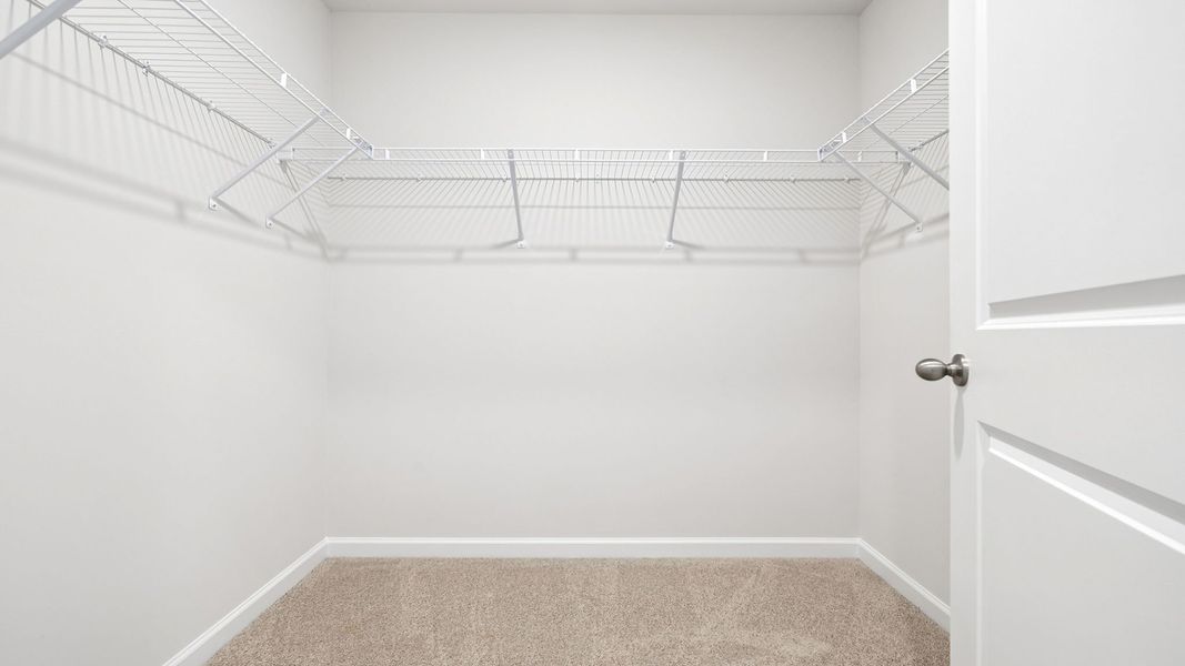 Spacious, unfurnished interior of a new home in Cascade Point, Seneca (Image 28).