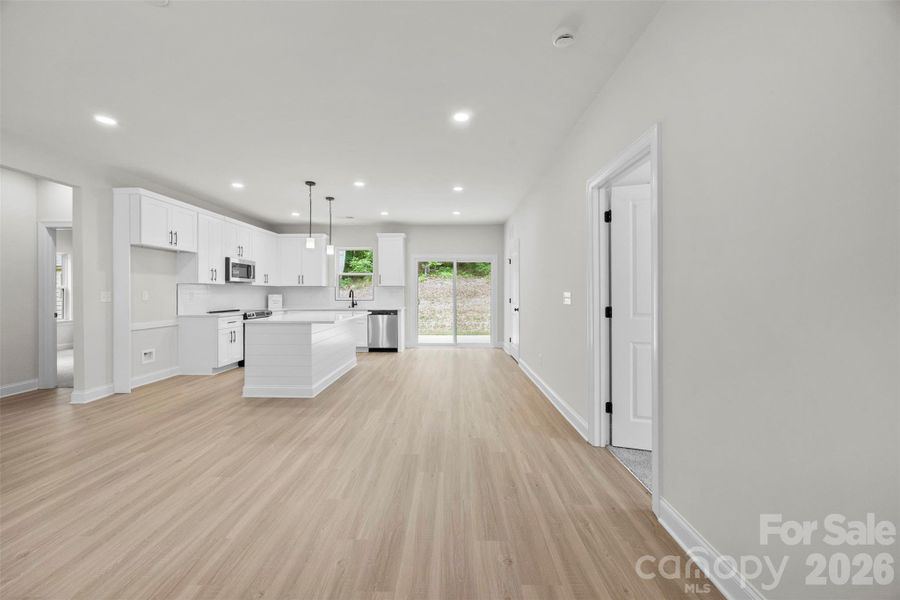 Spacious, unfurnished interior of a new home in , Kings Mountain (Image 21). Spacious, unfurnished interior of a new home in , Kings Mountain (Image 21).
