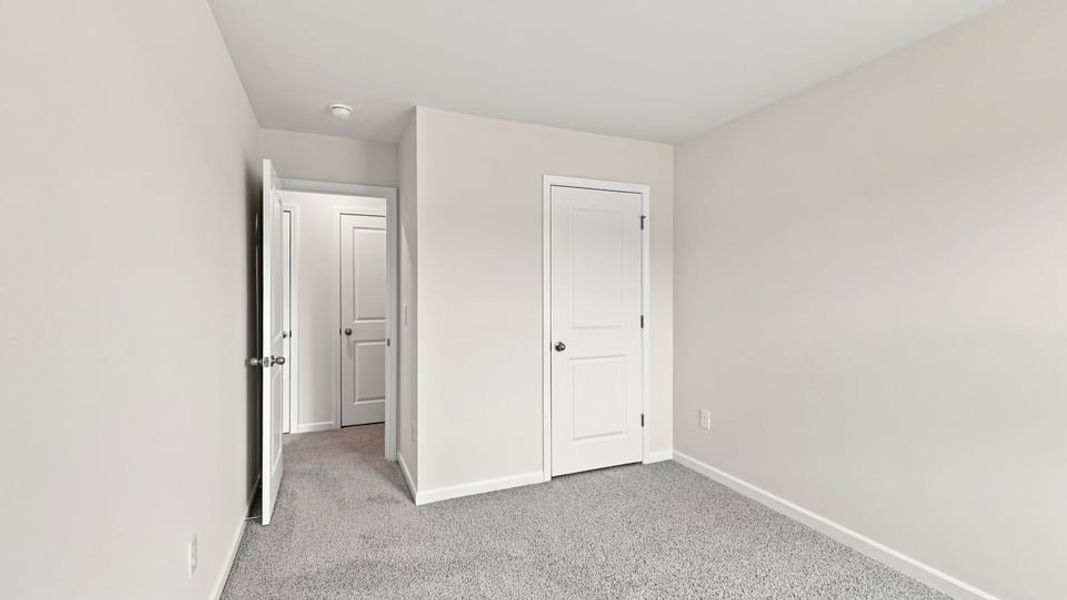 Spacious, unfurnished interior of a new home in Covington Village, Greer (Image 25).