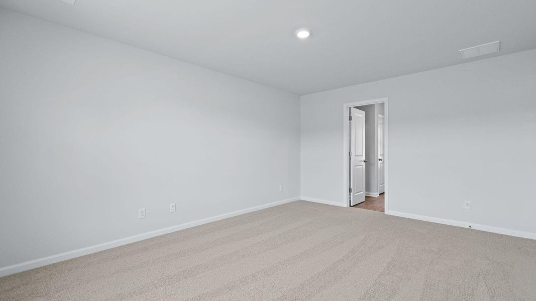 Spacious, unfurnished interior of a new home in Hillcrest, Ravenel (Image 25).